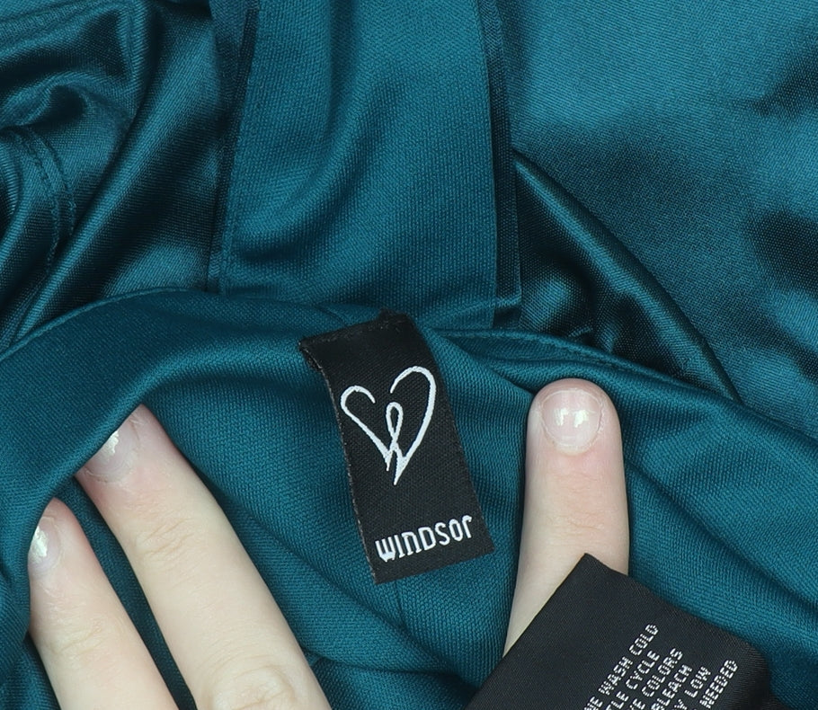 Windsor Women’s Green Halter Maxi Satin Formal Dress Size 12-14