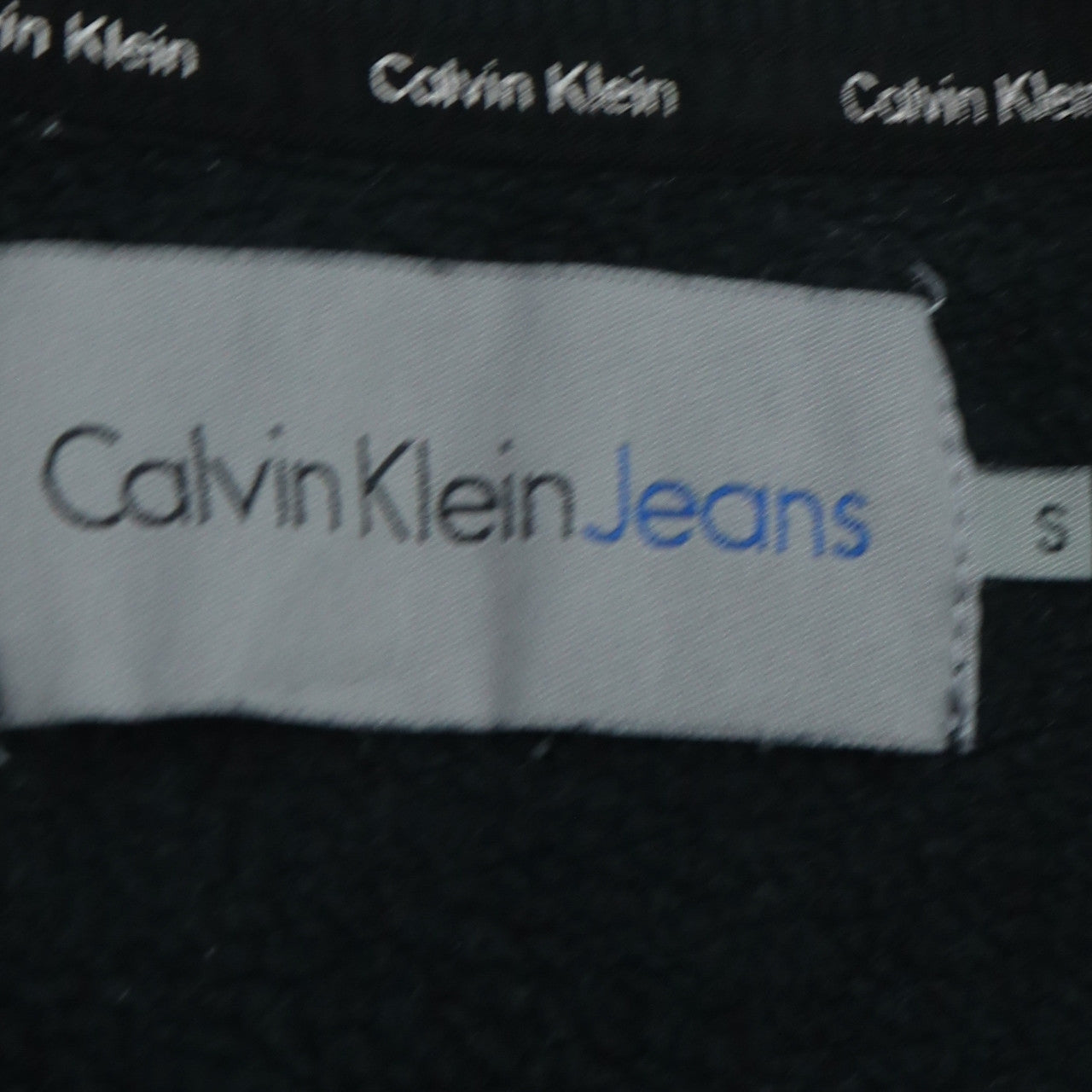 Calvin Klein Jeans Men's Black Small Crew Neck Pullover Sweatshirt