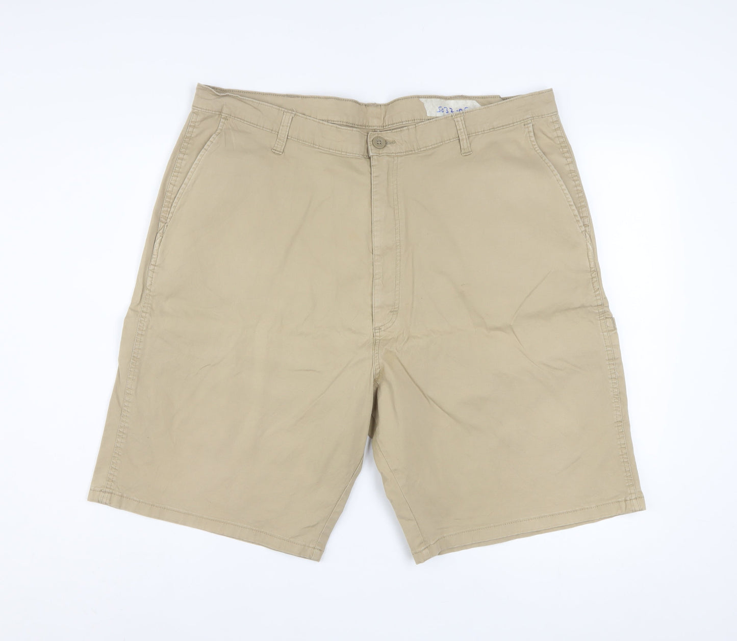 Wrangler Men's Beige Chino Shorts Size 42 Regular Cotton Stretch