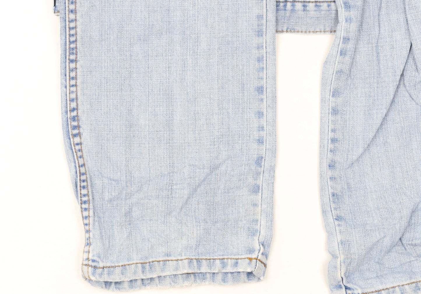 Wrangler Men’s Blue 34x32 Regular Fit Light Wash Straight Jeans