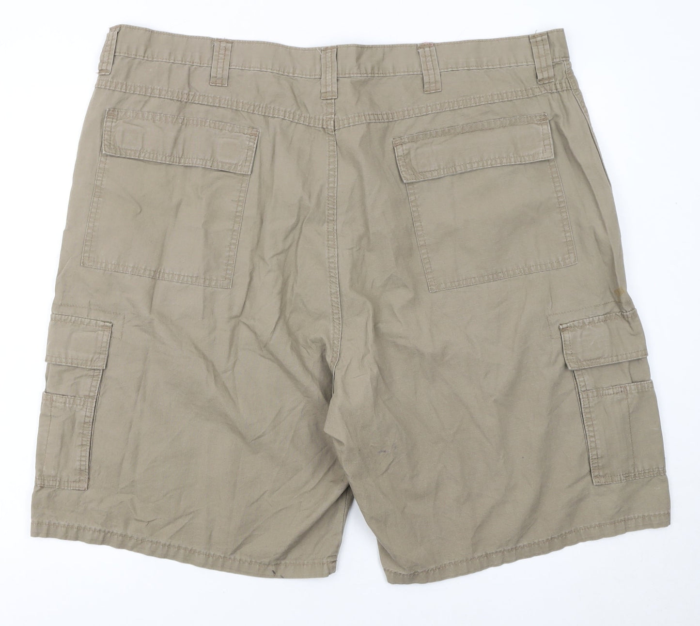 Wrangler Men's Beige Cargo Shorts Size 44 Cotton Casual