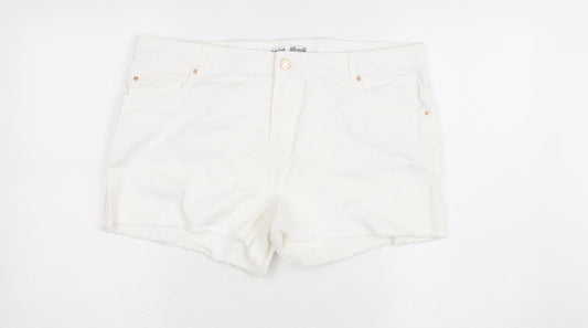 Denim Co Women White Cotton Cut-Off Shorts Size 16