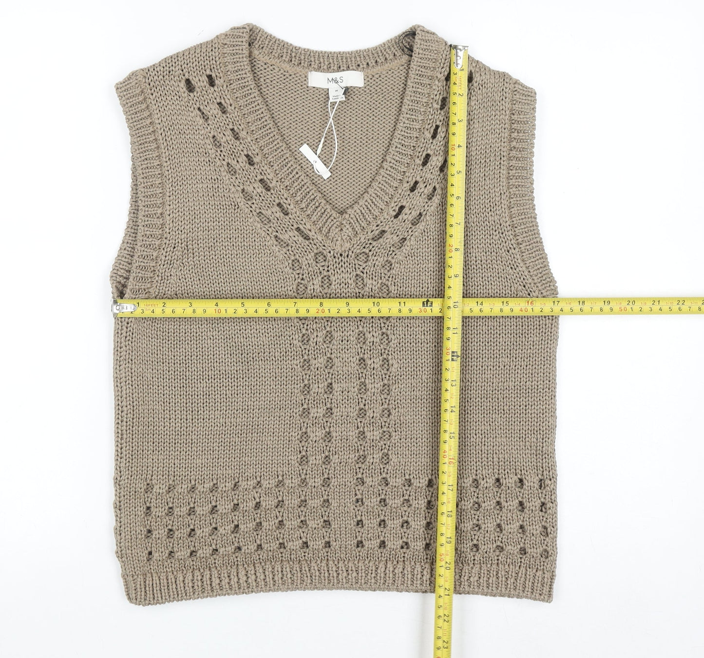 Marks and Spencer Men’s Beige Knit Sleeveless V-Neck Vest Jumper M