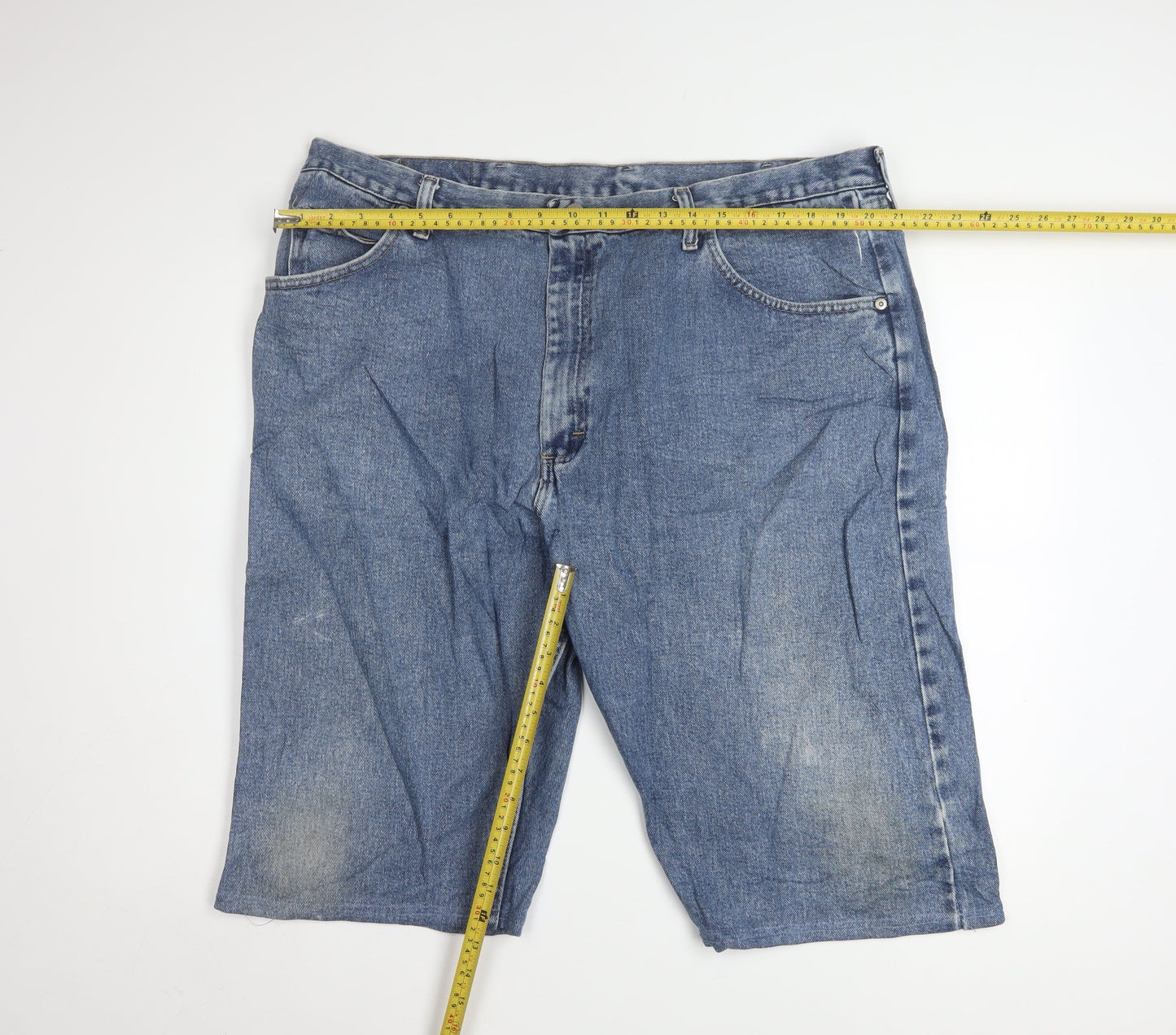 Wrangler Men's Blue Denim Cargo Shorts Size 42 Relaxed Fit