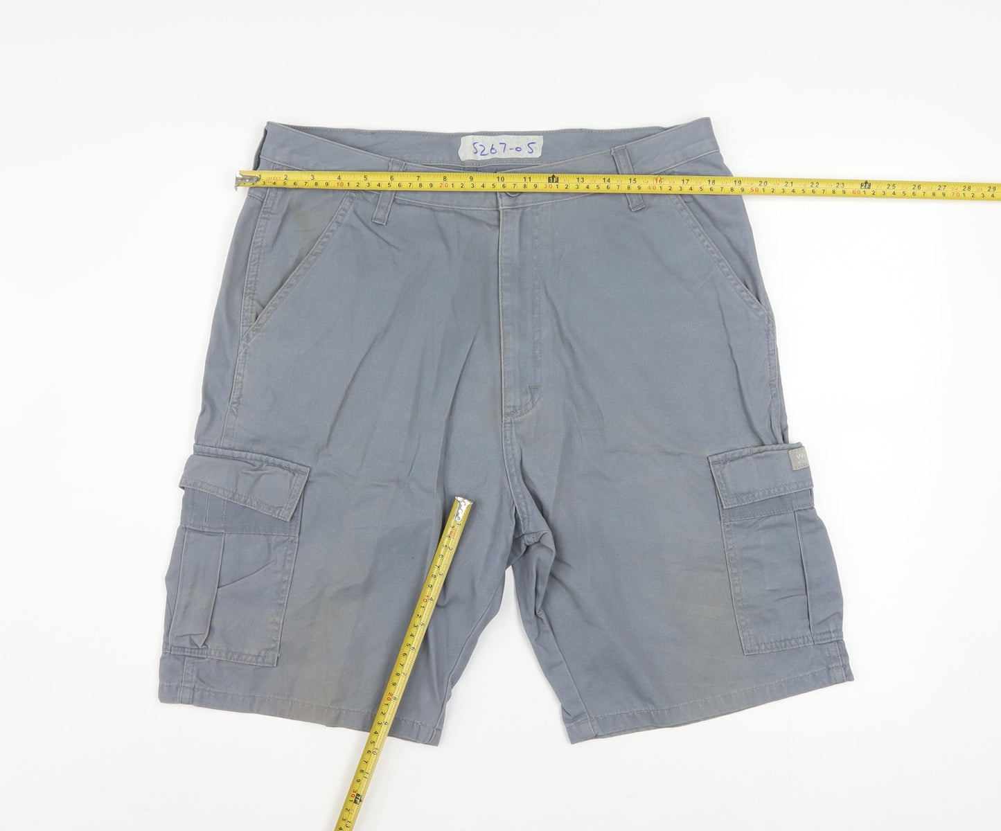 Wrangler Men’s Grey Cargo Shorts Size 34 Regular Cotton