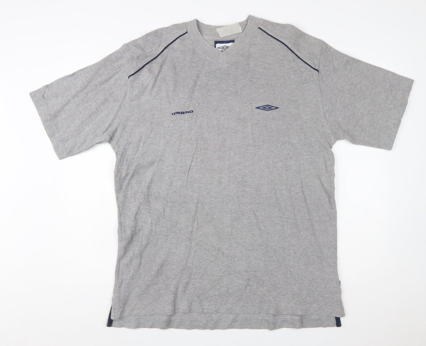Umbro Mens Grey XL V-Neck Sports T-Shirt Lightweight Cotton