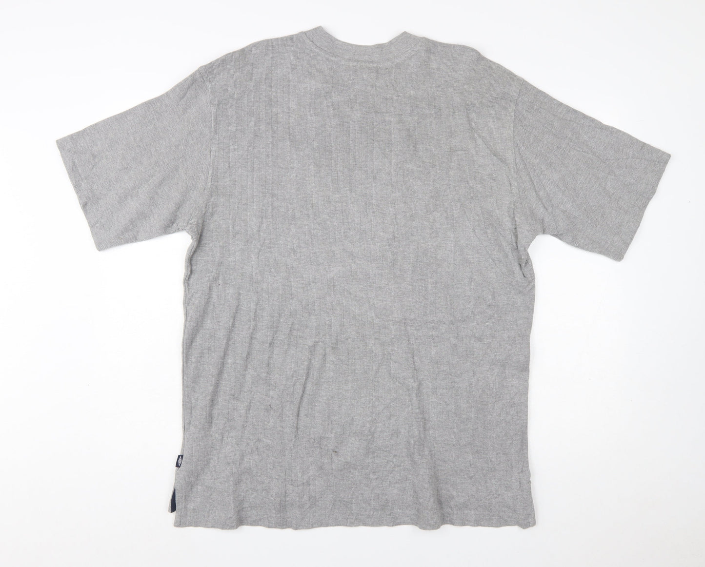 Umbro Mens Grey XL V-Neck Sports T-Shirt Lightweight Cotton