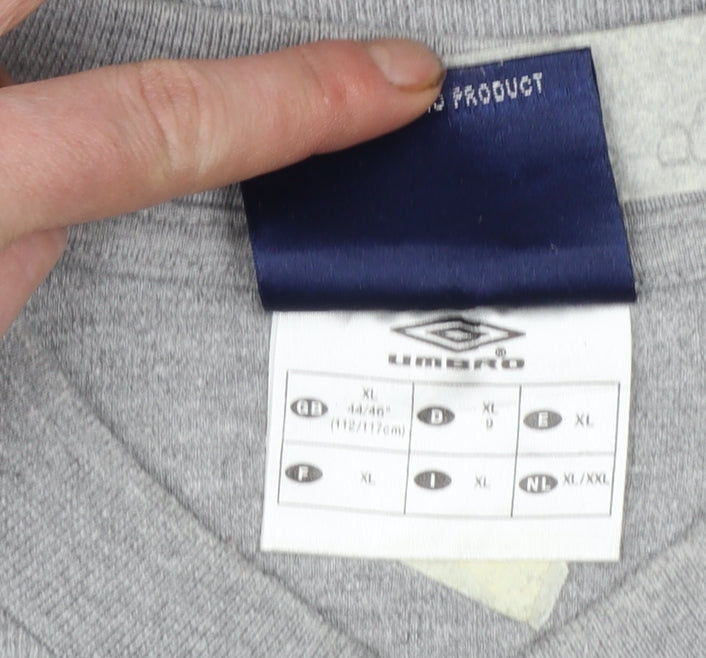 Umbro Mens Grey XL V-Neck Sports T-Shirt Lightweight Cotton