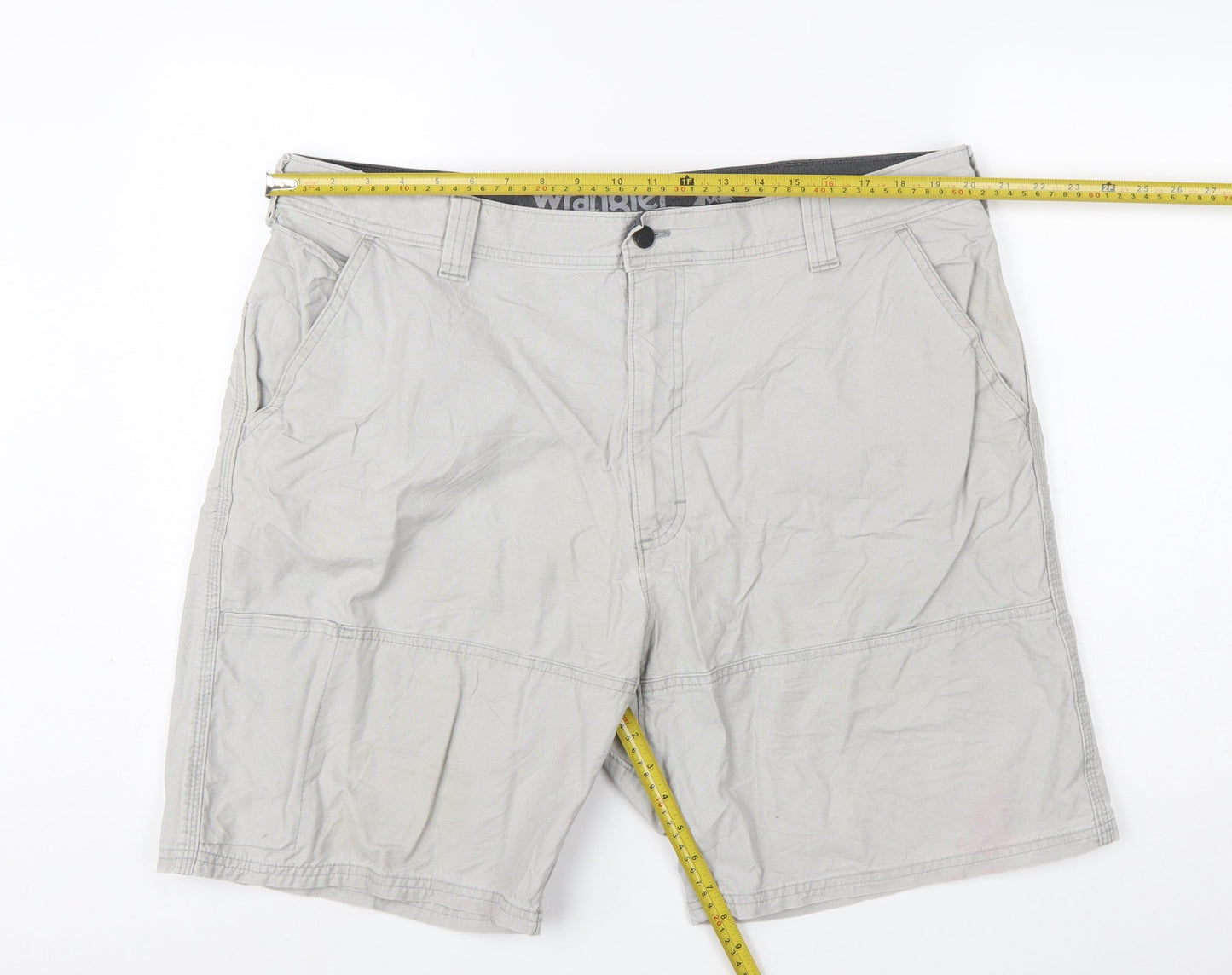 Wrangler Men's Grey Outdoor Cargo Shorts Size 40 Cotton Blend