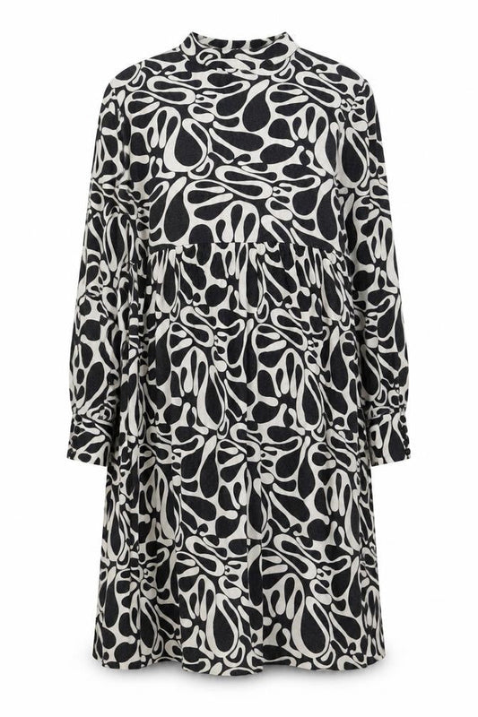 Front view of Oui Set Women’s Black & White Geometric Shift Dress, size UK 10