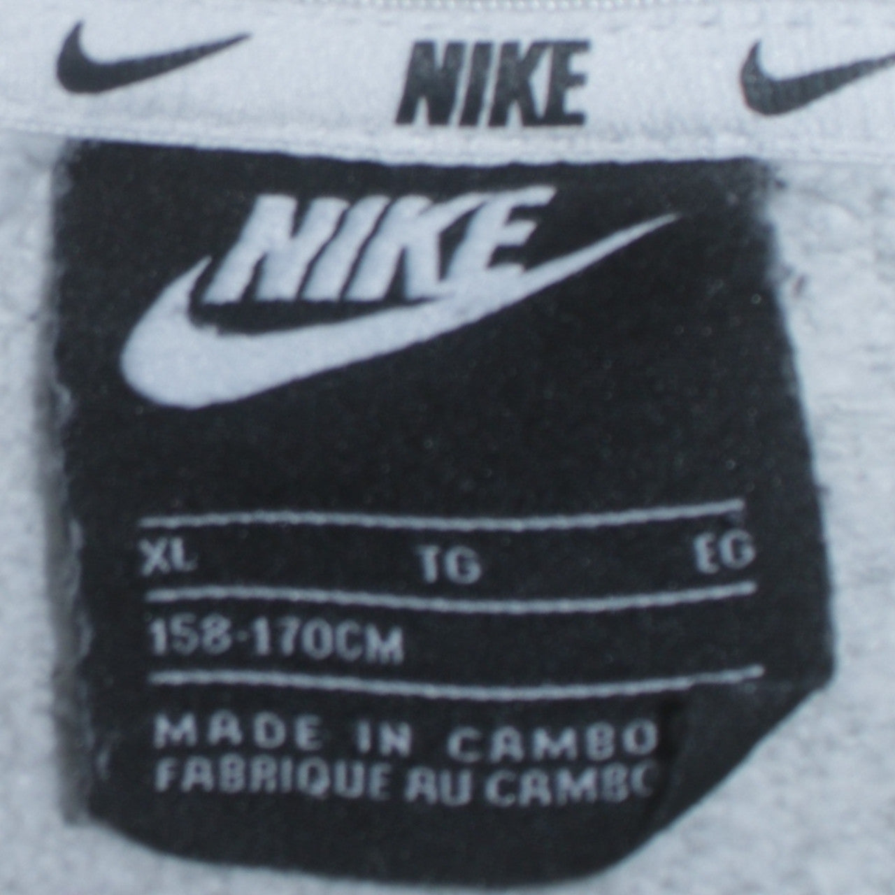 Nike Boys Grey XL Colourblock Crew Neck Pullover Sweatshirt