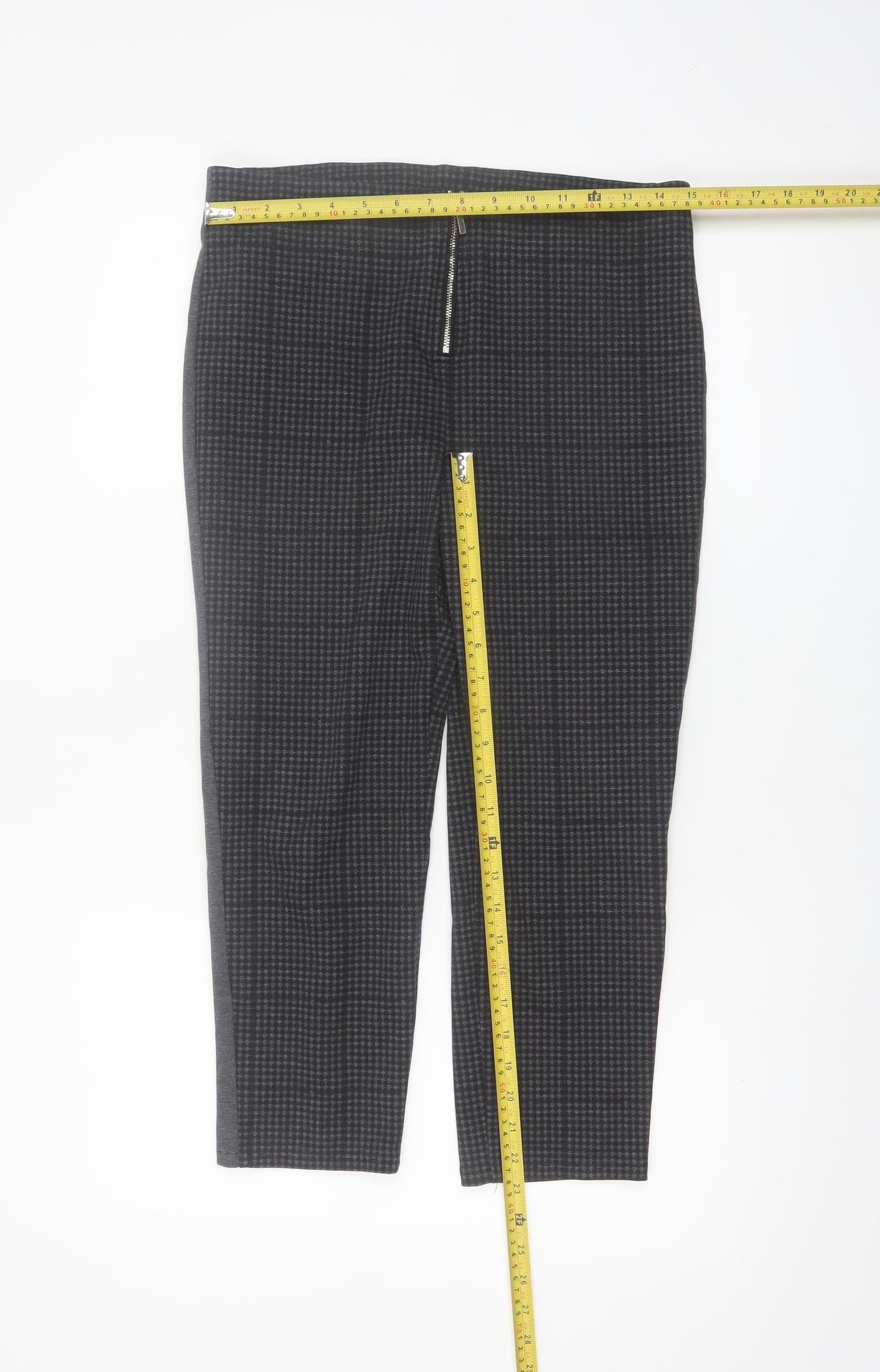 Yessica Women’s Black Check Slim Fit Cropped Trousers Size 12