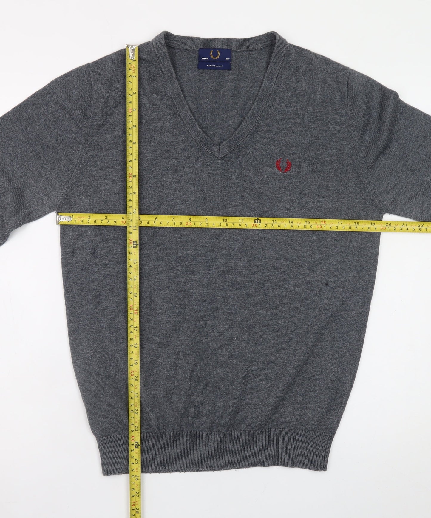Fred Perry Men's Grey Wool V-Neck Jumper Size M Classic Knitwear