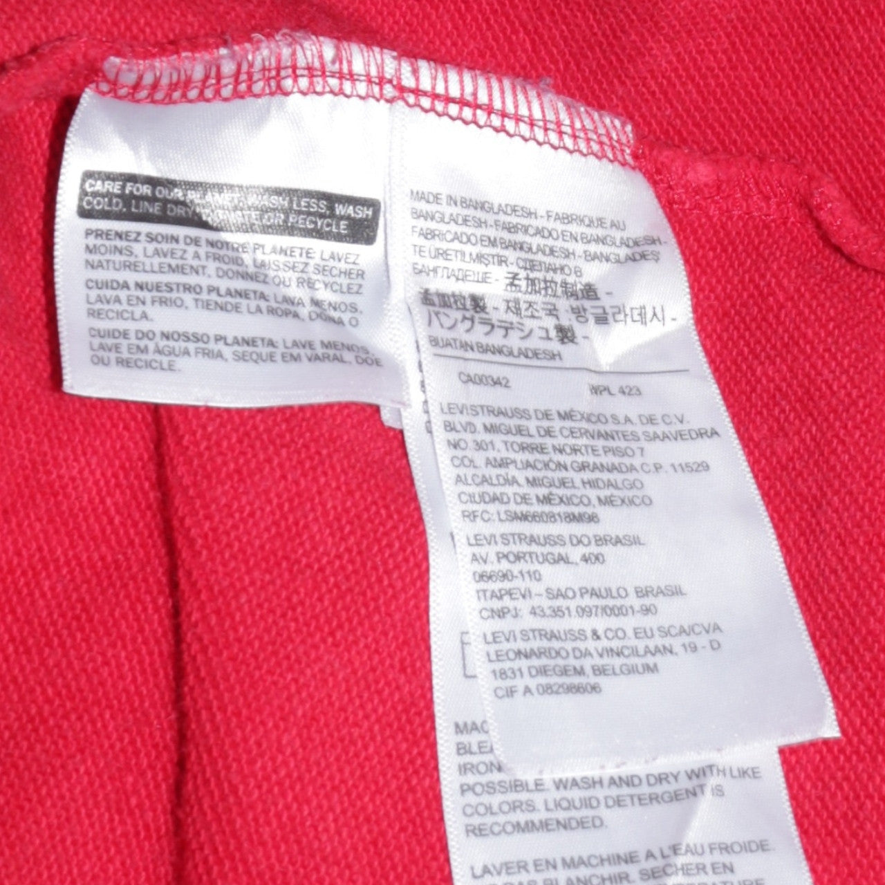 Levi's Men's Red XS Pullover Hoodie with Logo Tape Detail
