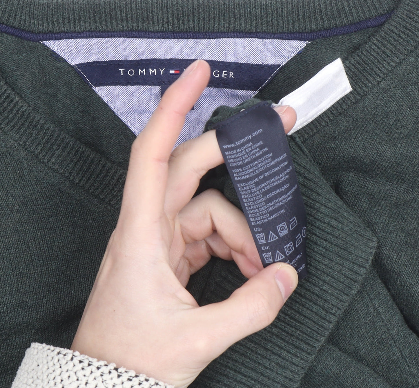 Tommy Hilfiger Mens Green V-Neck Cotton Jumper Size L