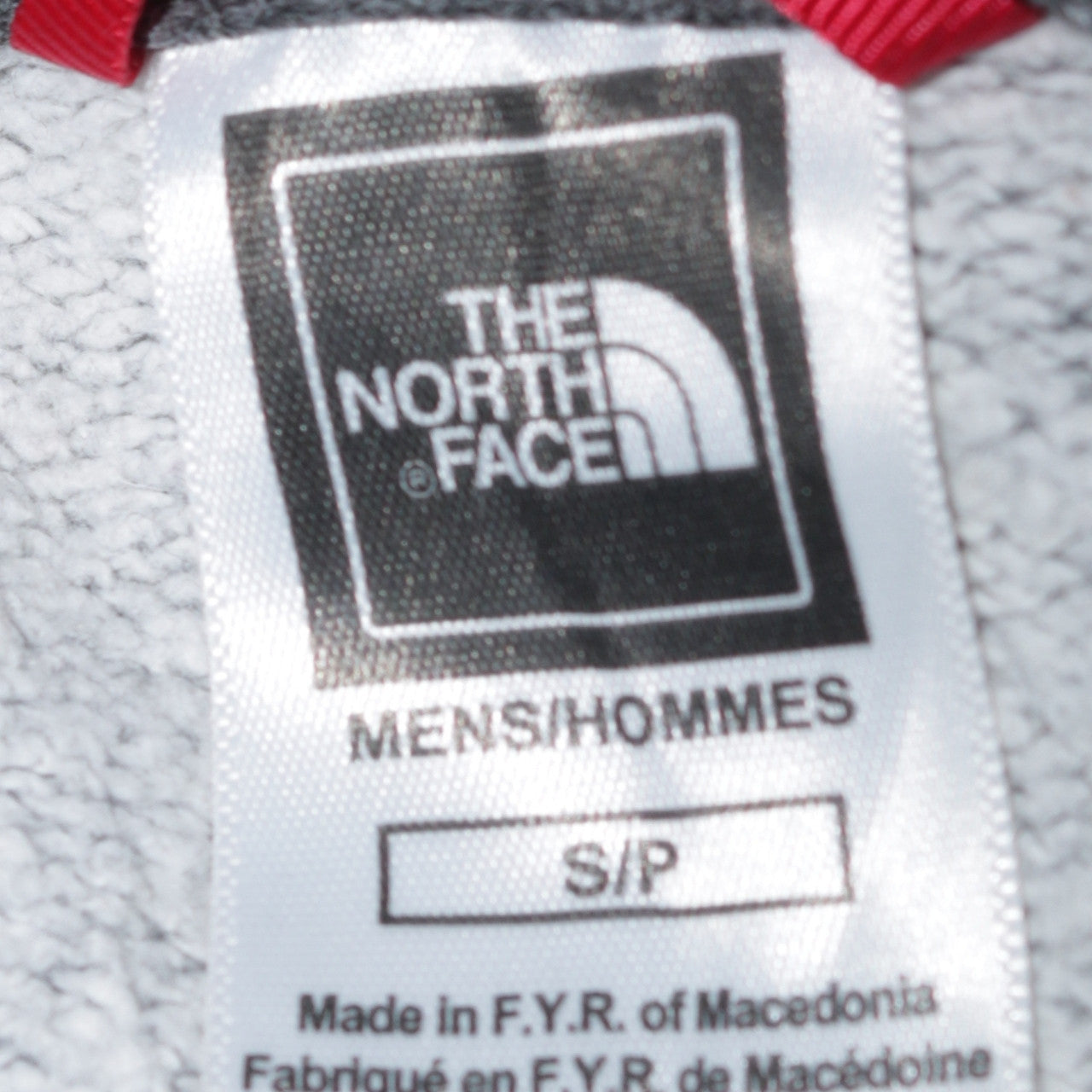 The North Face Mens Grey Pullover Hoodie S Regular Fit Outdoor Fleece