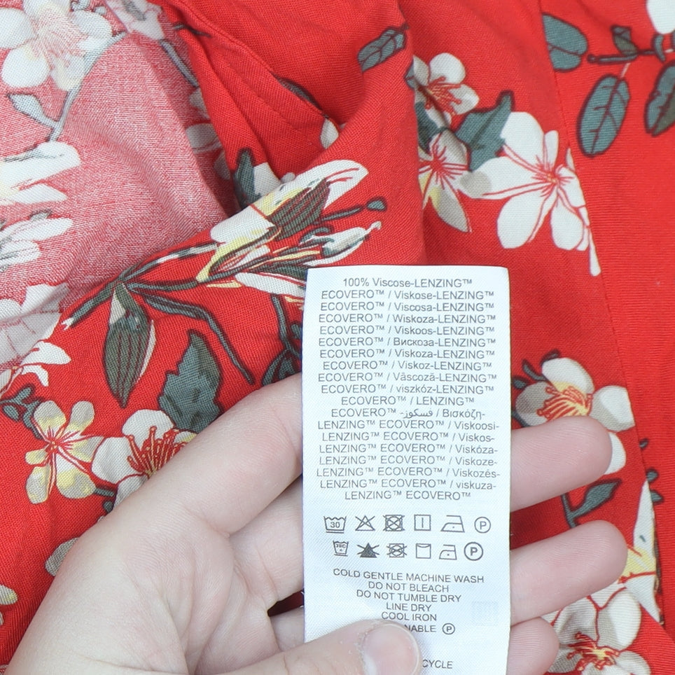 Vero Moda Women's Red Floral Cropped Blouse Size L