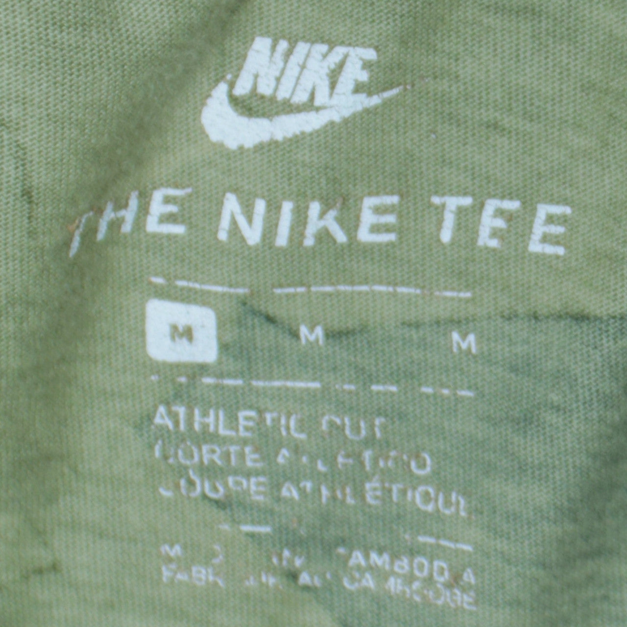 Nike Men's Green Camouflage Athletic Fit Crew Neck T-Shirt M