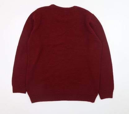 Close-up detail of LFC men’s red crew neck acrylic jumper, size L