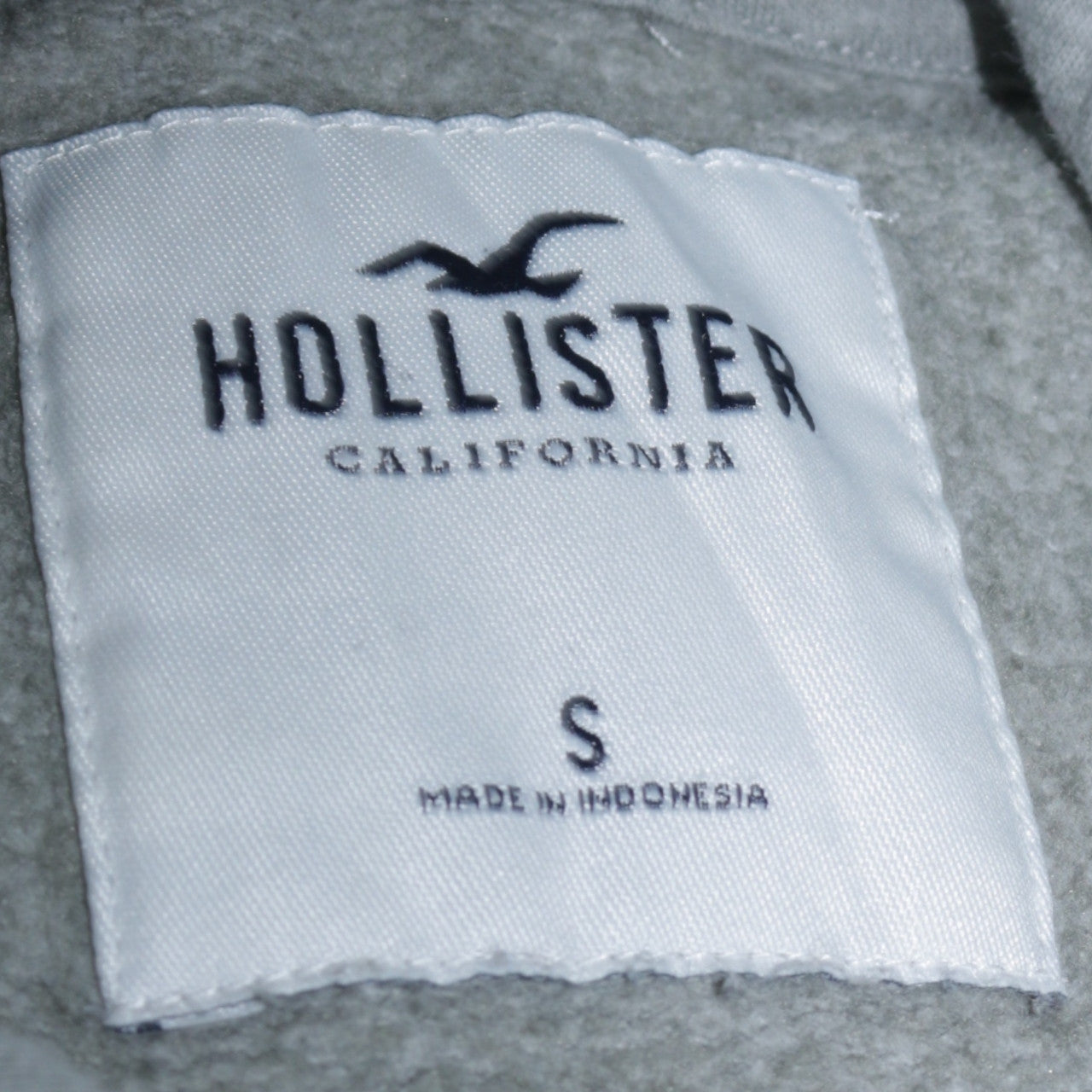 Hollister Men's Grey Pullover Hoodie S Logo Fleece Sweatshirt