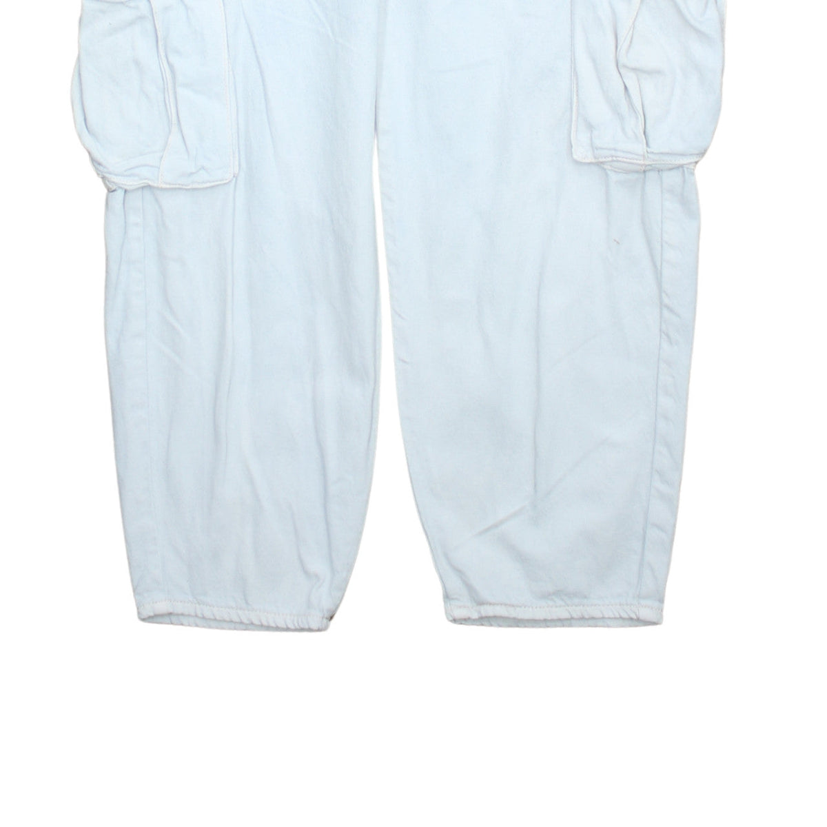 Levi's Women's Light Blue Cargo Jeans Size 31 Relaxed Fit