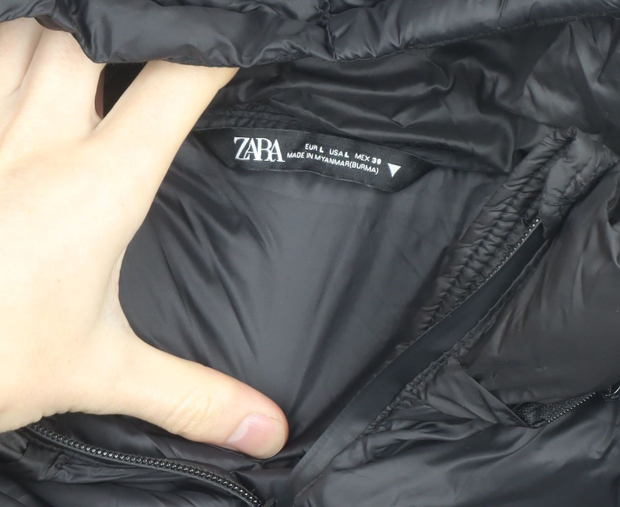 Zara Women’s Black Puffer Jacket Size 14 Hooded Long Lightweight Winter Coat