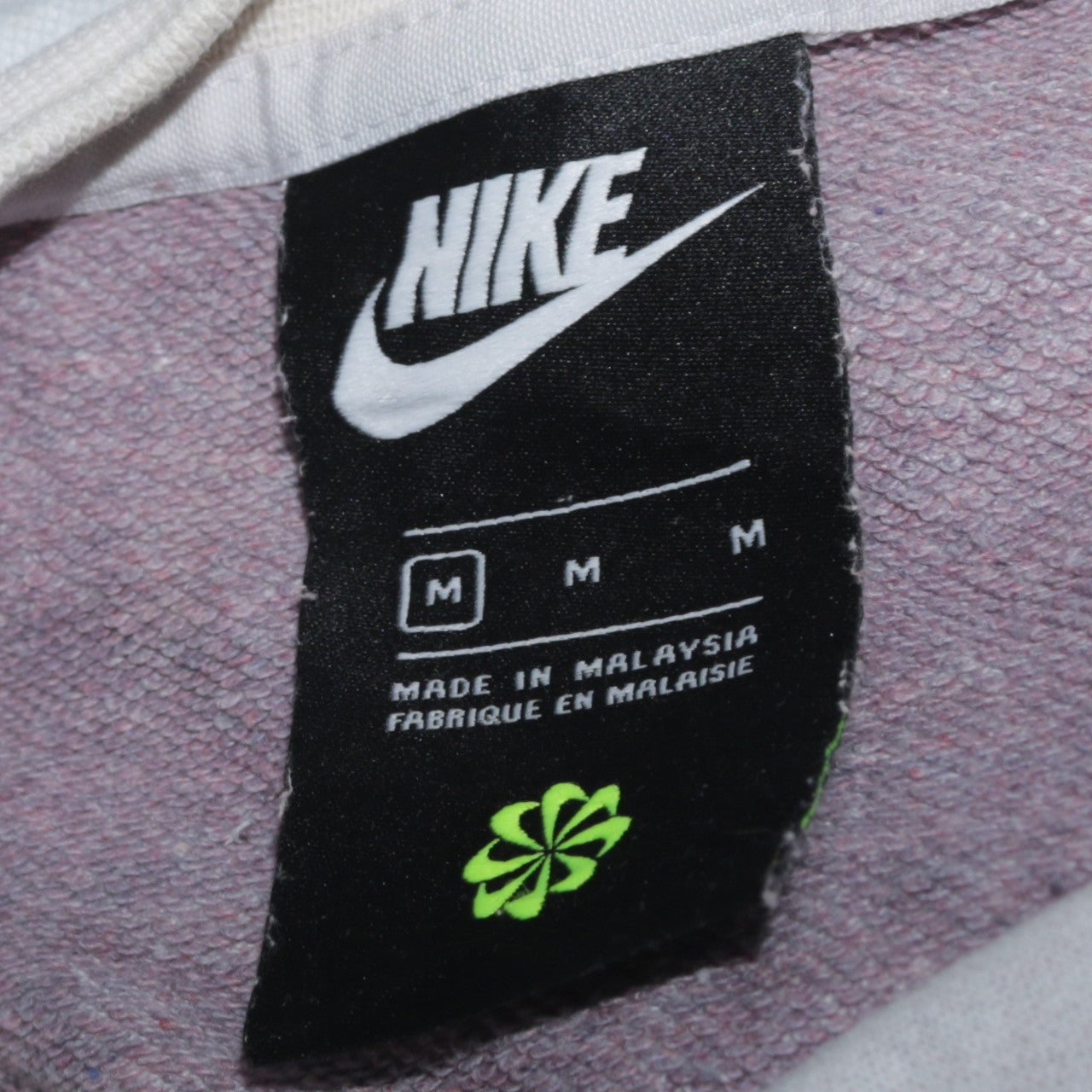 Nike Women's White Pullover Sweatshirt Medium Crew Neck Logo Cotton Blend