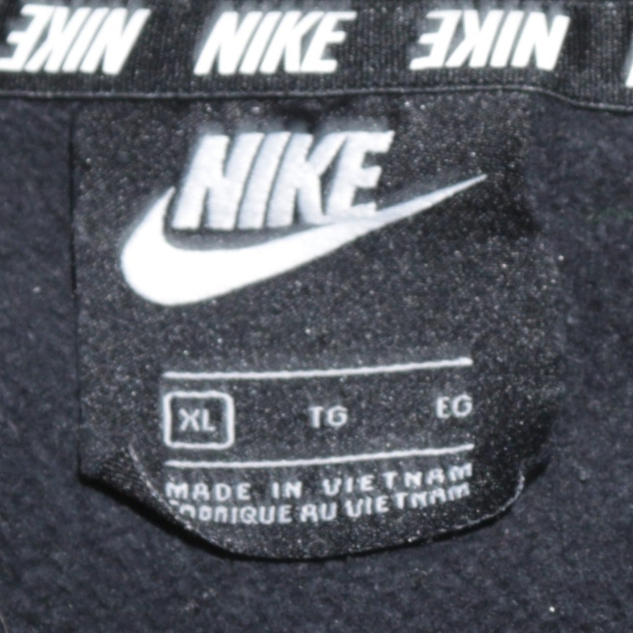 Nike Men's Black XL Crew Neck Pullover Graphic Logo Sweatshirt