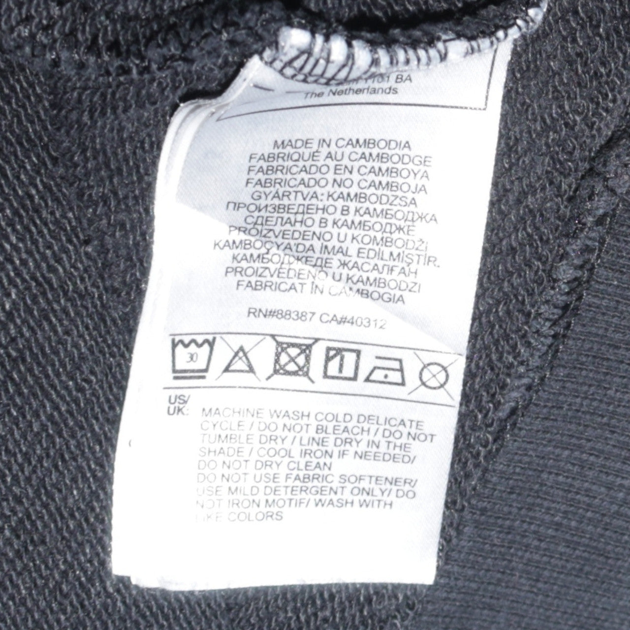 adidas Men's Black Pullover Hoodie Medium Graphic Sportswear