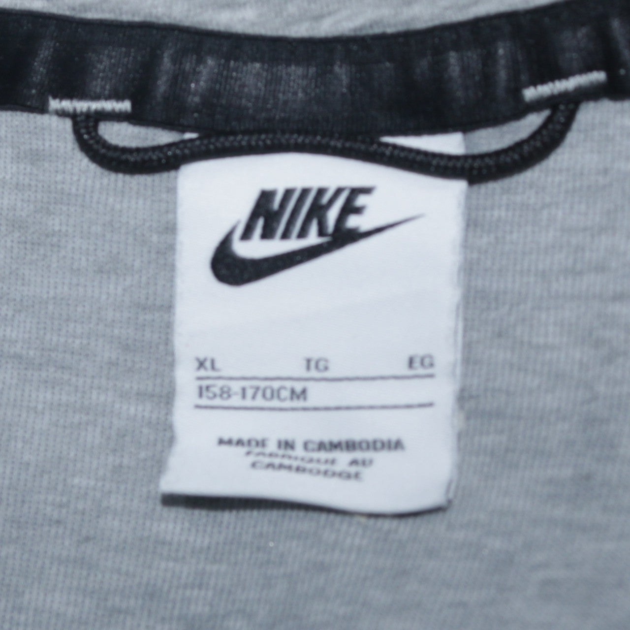 Nike Boys Grey XL Full Zip Hoodie with Logo and Pockets