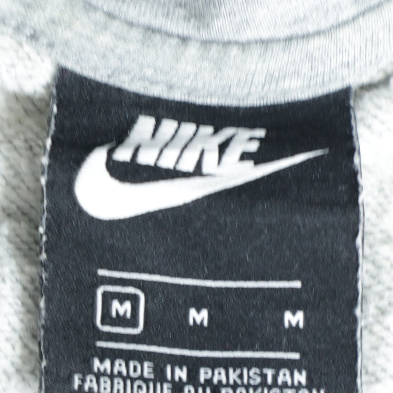 Nike Men's Grey Pullover Hoodie Size M Regular Fit Sportswear