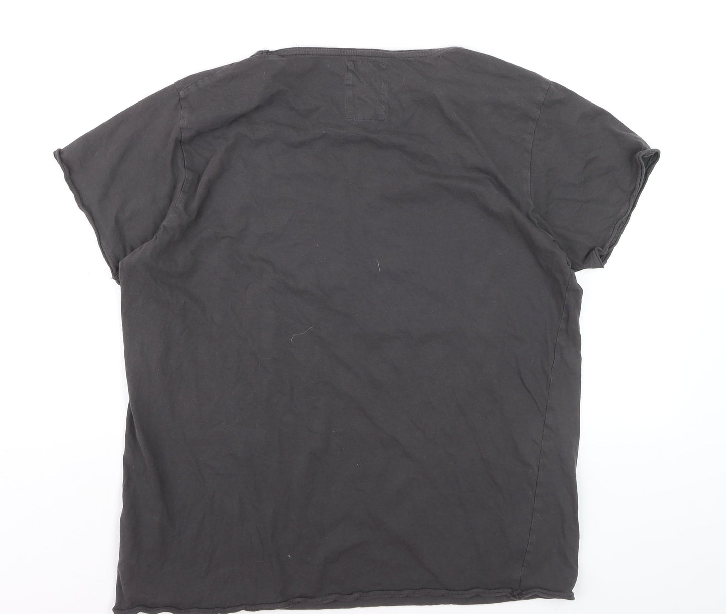 Cedar Wood State Women's Black XL Skull Print Graphic T-Shirt