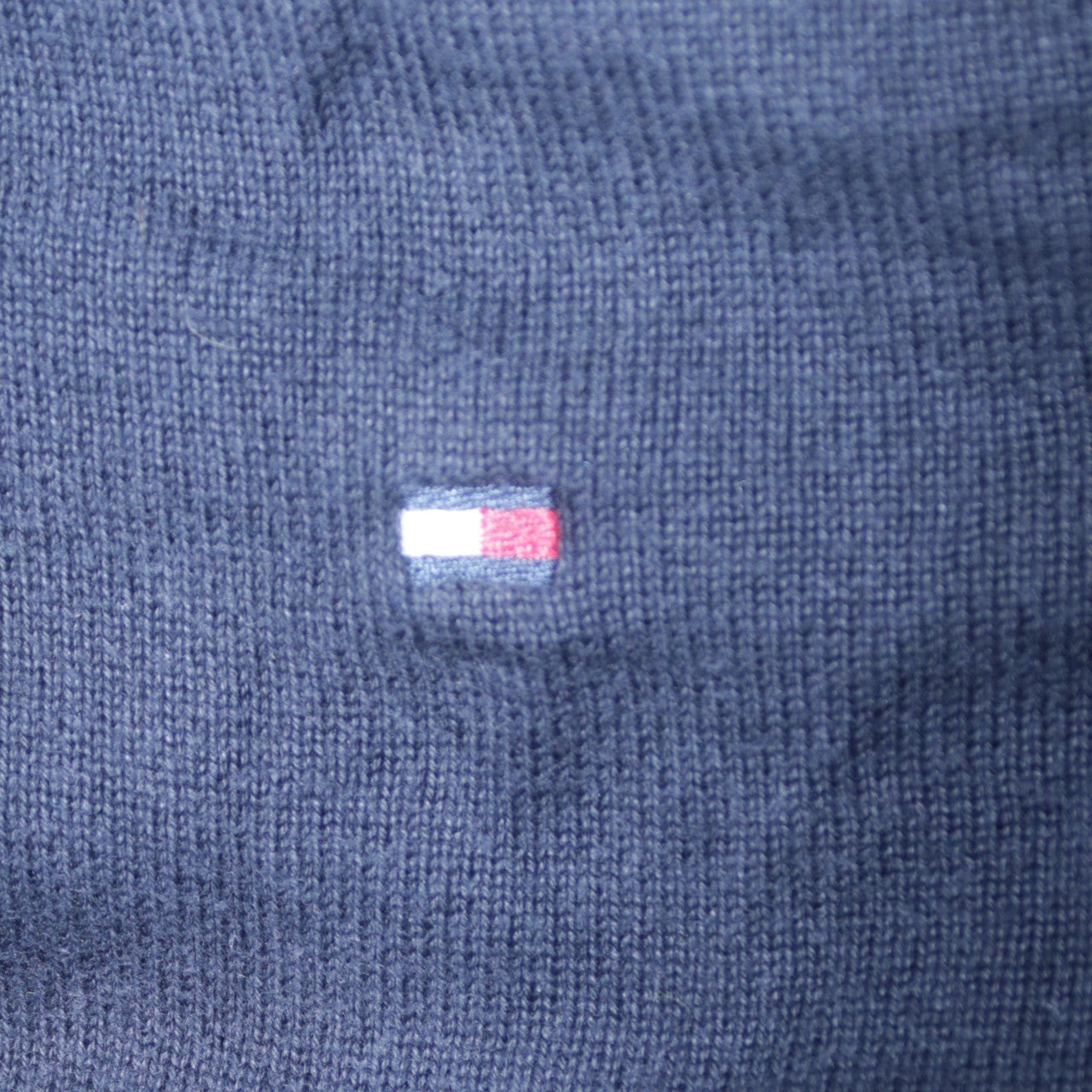 Tommy Hilfiger Men's Blue V-Neck Cotton Jumper Size L
