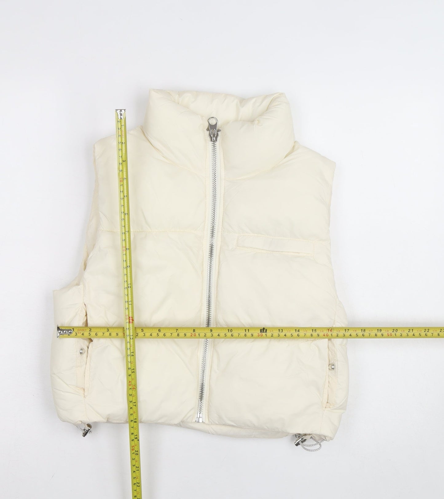 Pull & Bear Women’s Ivory XS Puffer Waistcoat with Zip Detail