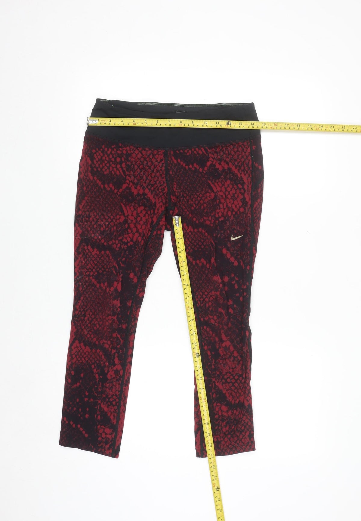 Nike Women Red Animal Print Dri-FIT Capri Leggings Size S