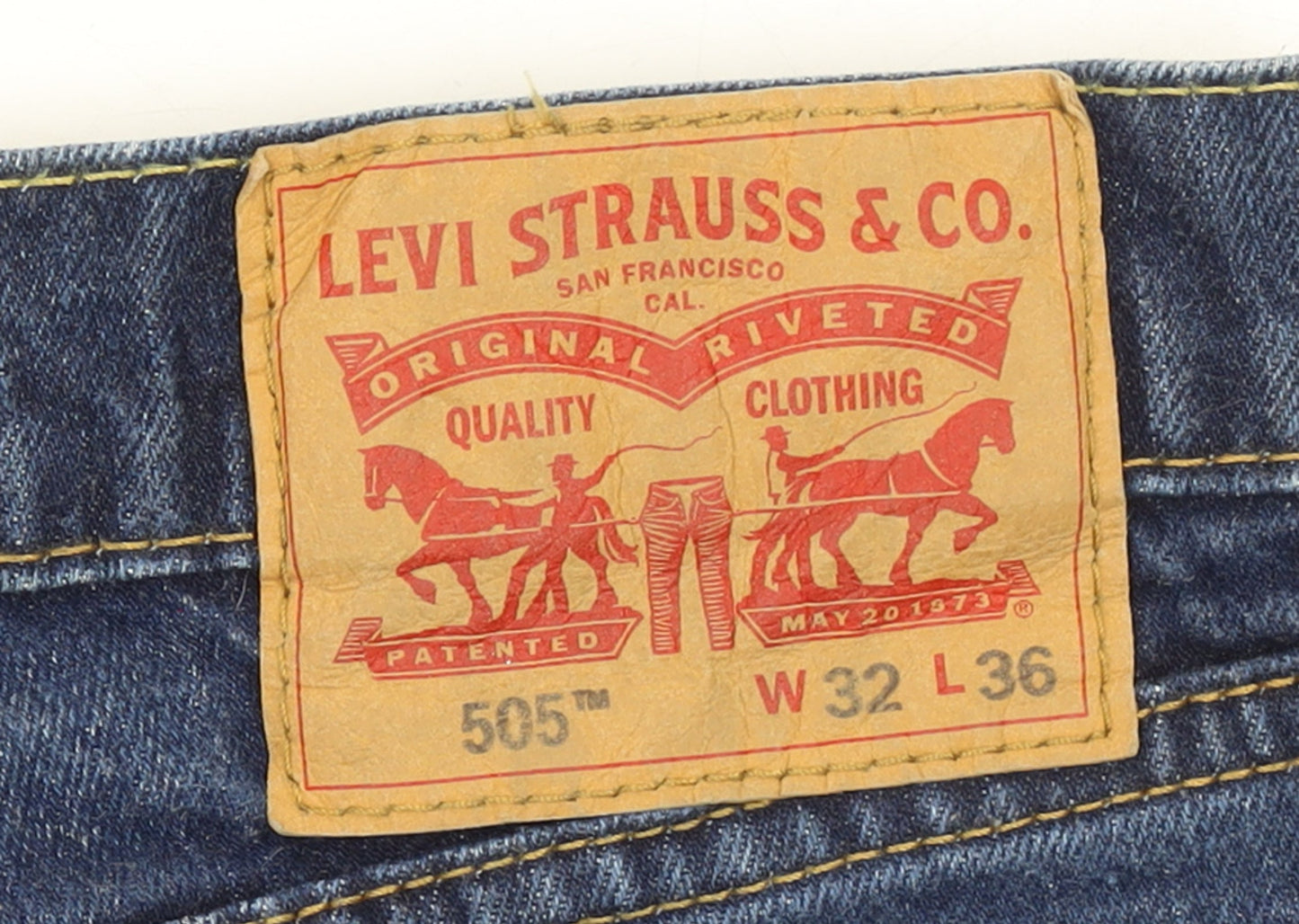 Levi’s 505 Men’s Blue Straight Jeans W32 L36 Mid Rise Denim