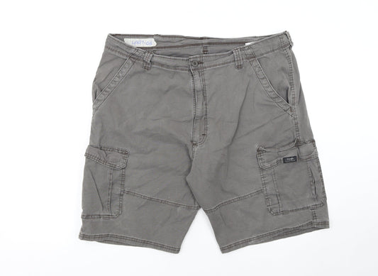 Wrangler Men's Grey Cargo Shorts Size 42 Regular Fit Cotton Blend