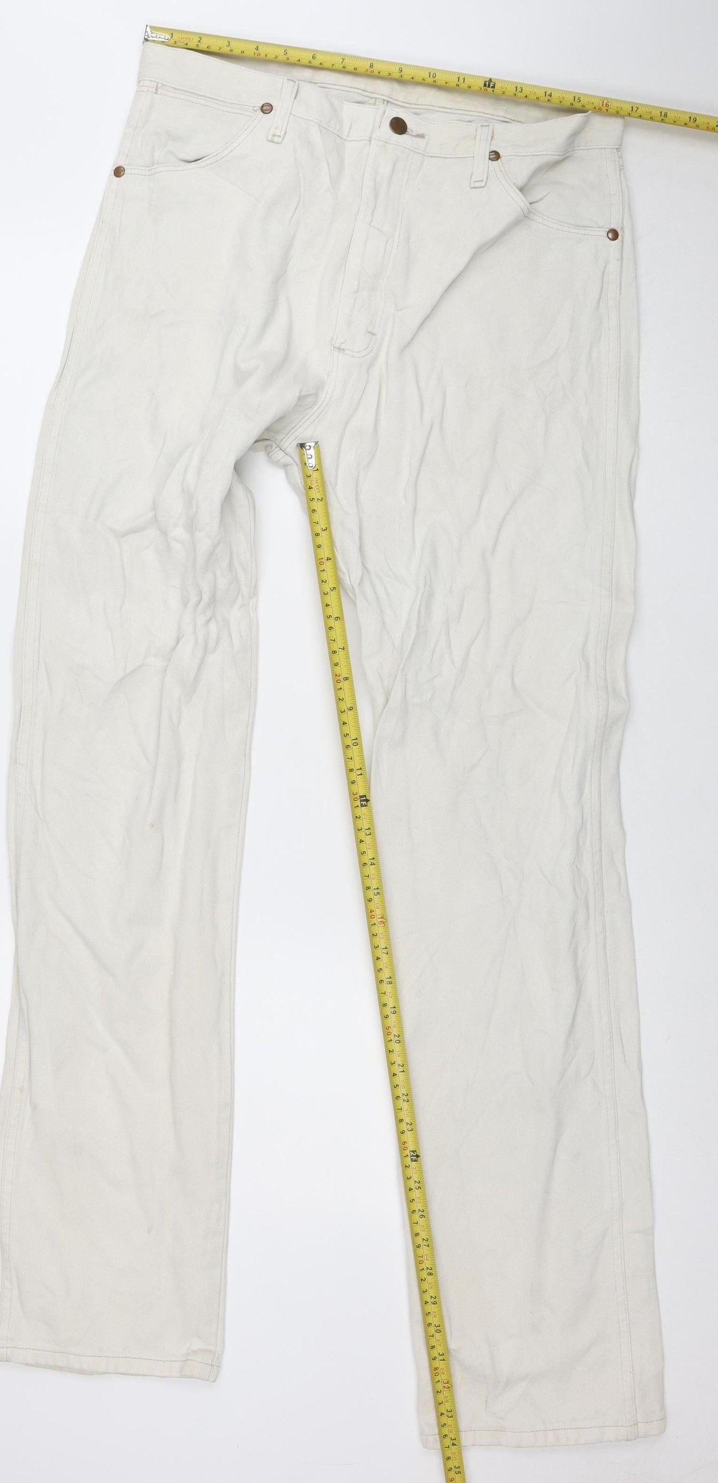 Wrangler Men's Beige Straight Jeans 35x36 100% Cotton Denim