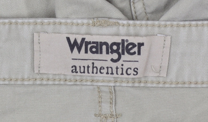 Wrangler Men's Beige Cotton Cargo Shorts Size 48 Regular Fit