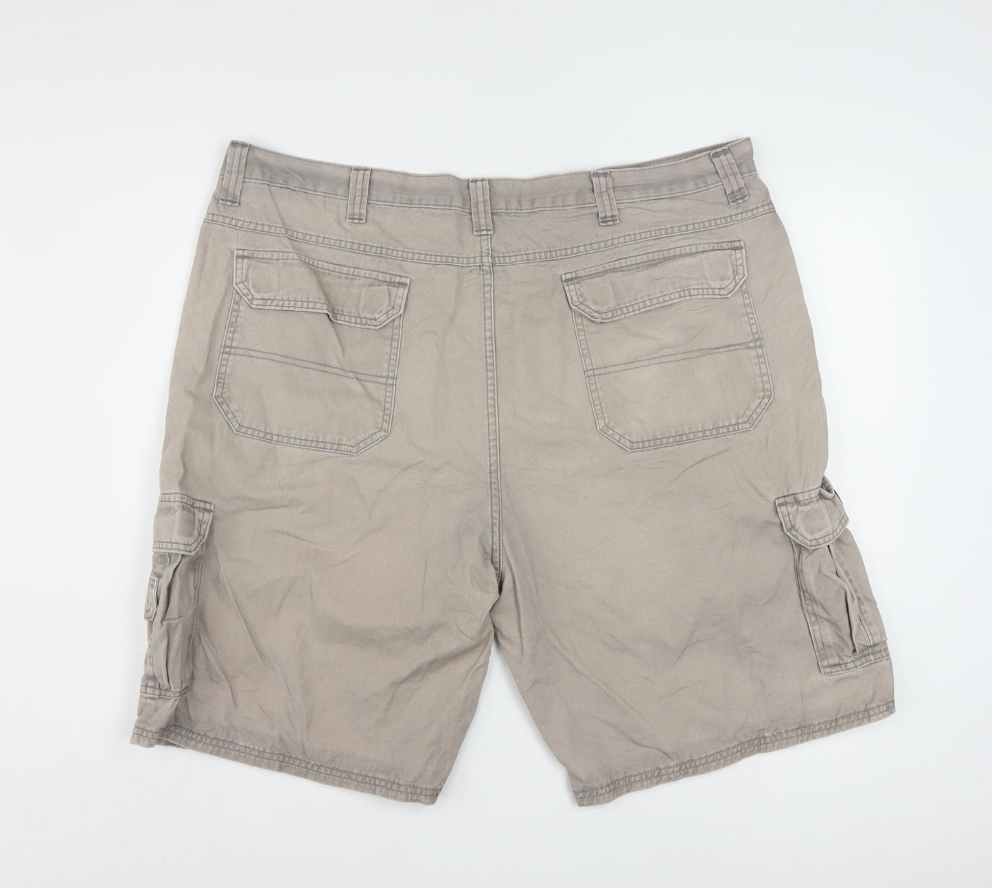 Wrangler Men's Beige Cargo Shorts Size 42 Regular Cotton Workwear