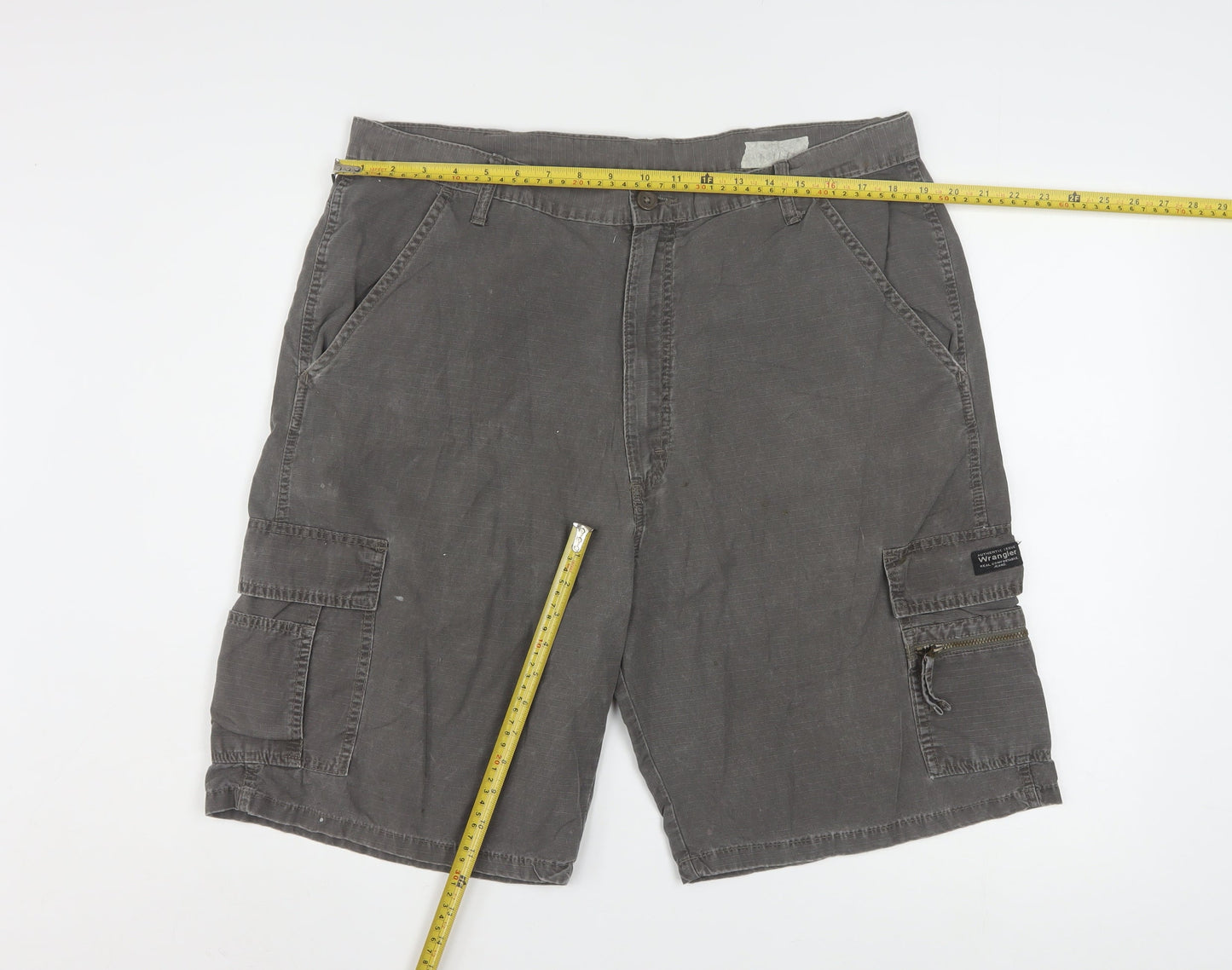 Wrangler Men's Grey Cargo Shorts Size 36 Cotton Casual Workwear