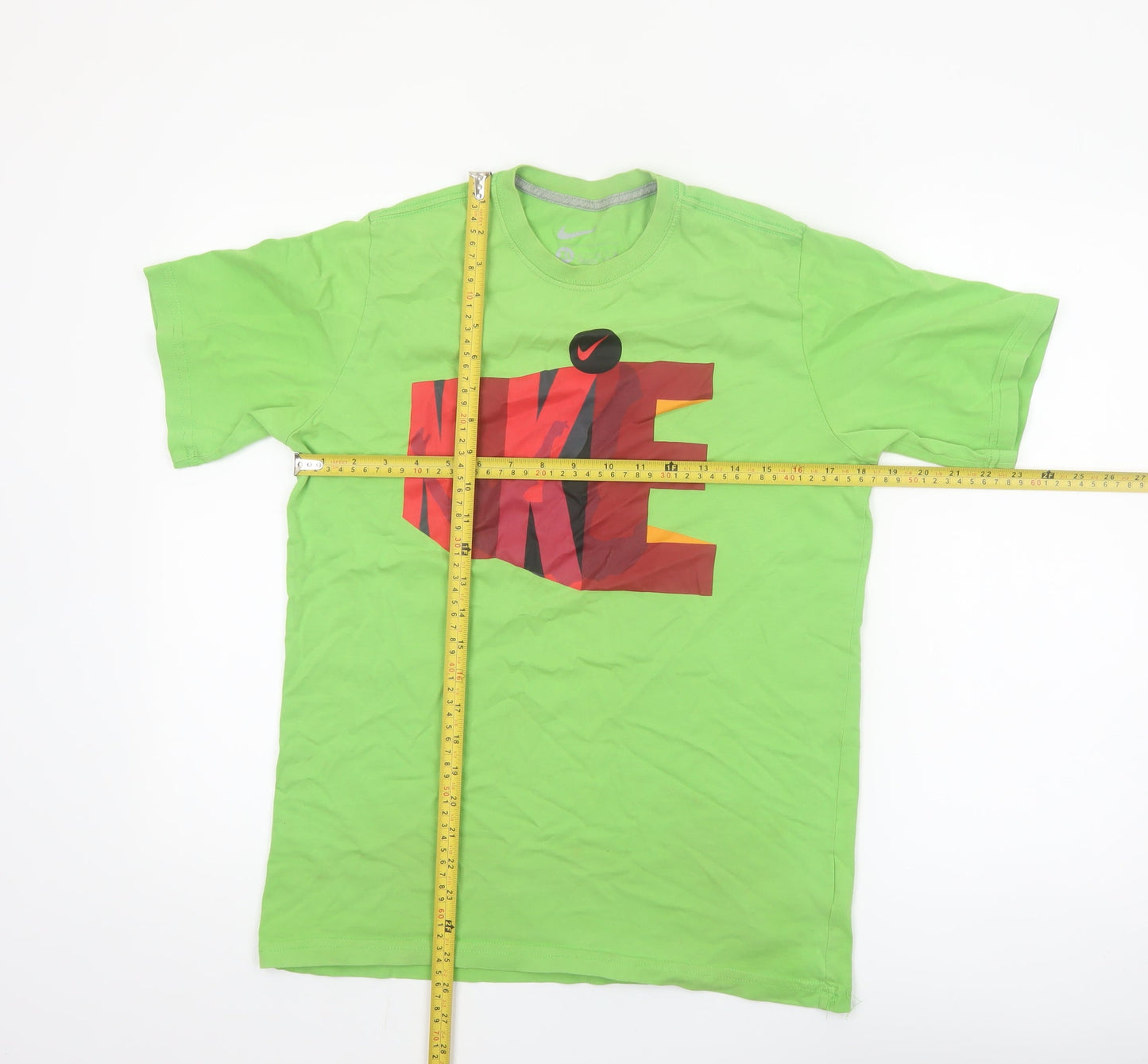 Nike Boys Green Logo Graphic Print Short Sleeve Cotton T-Shirt XL 13-14 Years