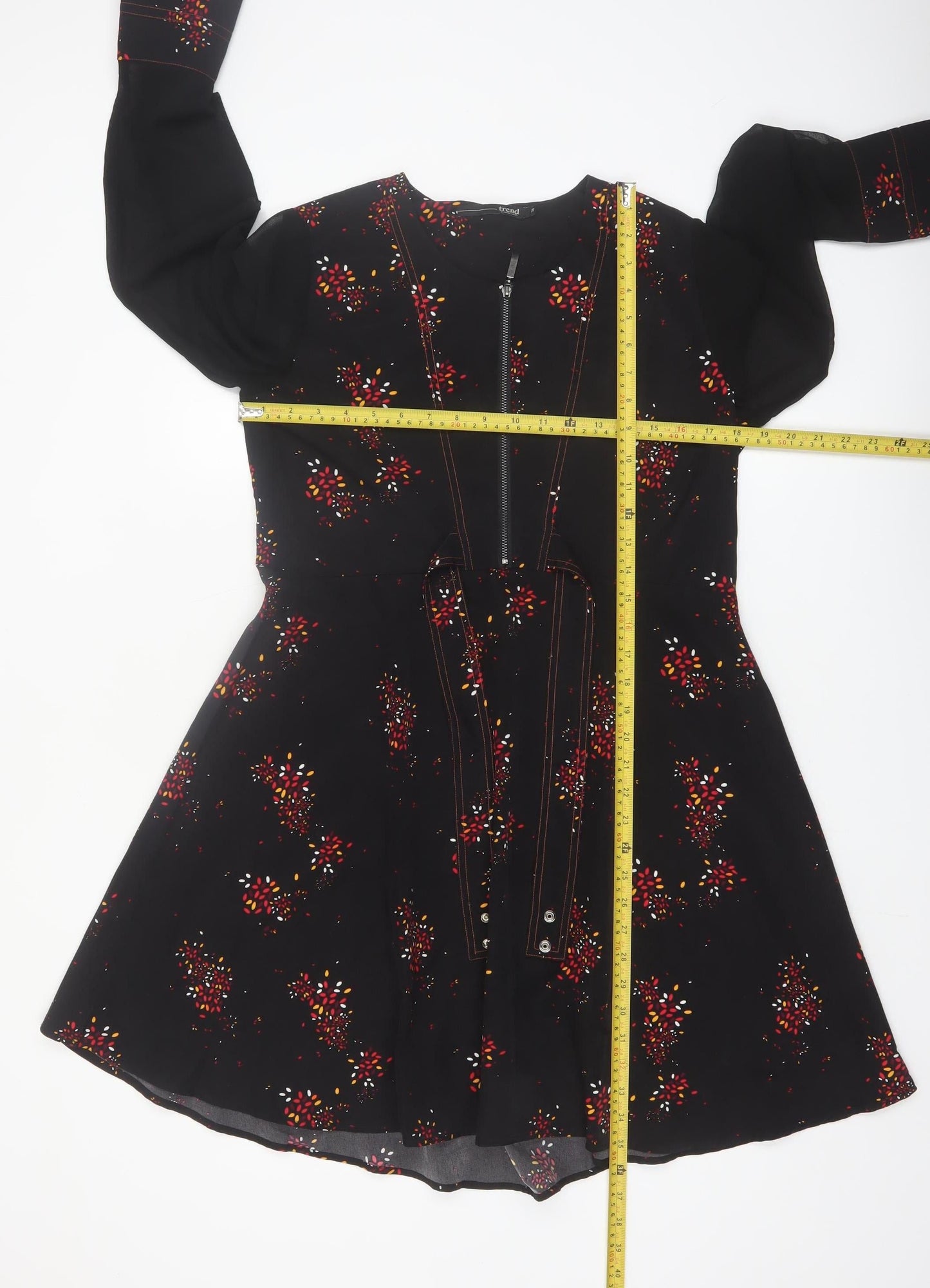 Trend by Captain Tortue Black Floral A-Line Zip Belted Dress Size 10
