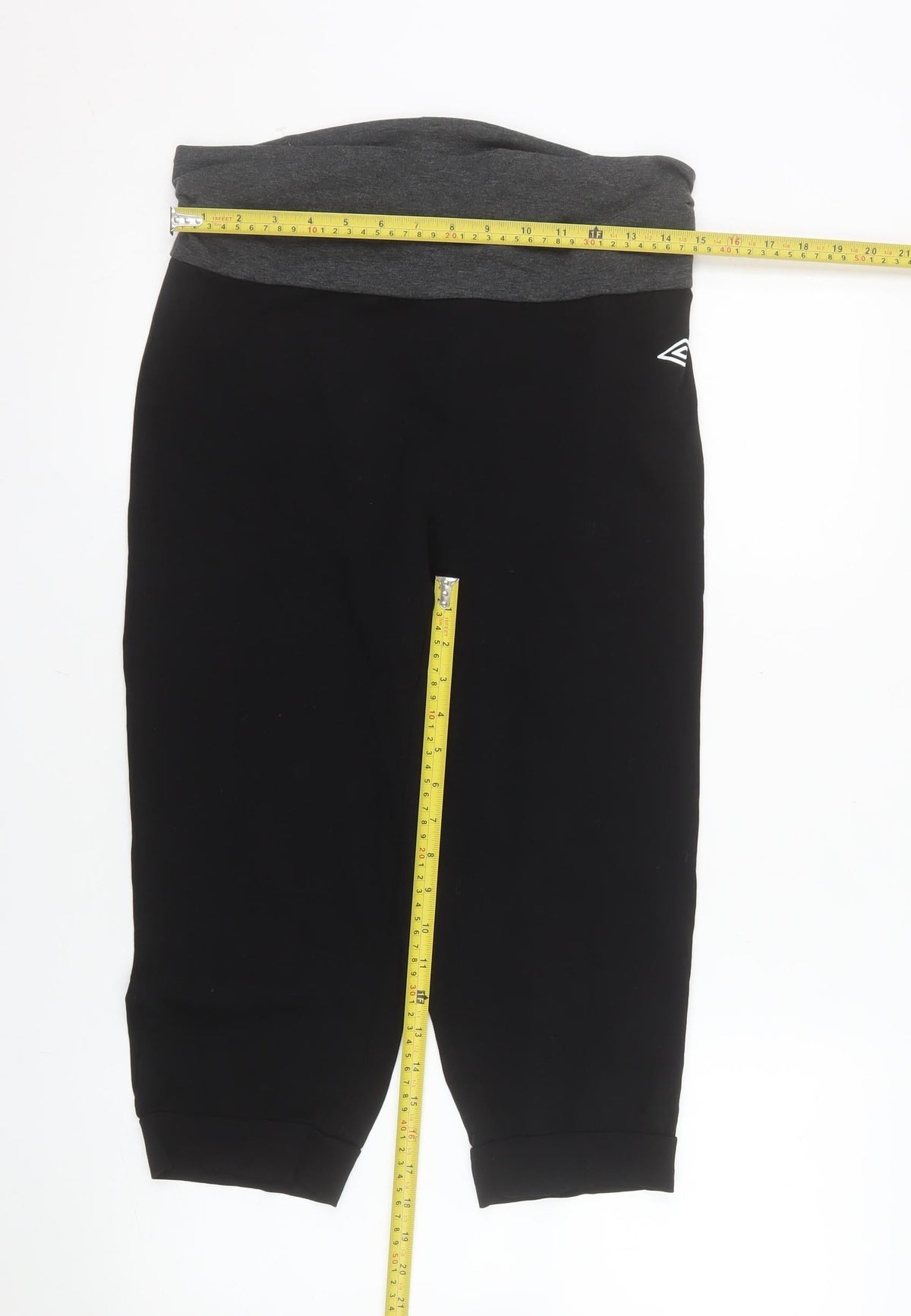 Umbro Womens Black Athletic Jersey Shorts L Stretch Comfort Fit
