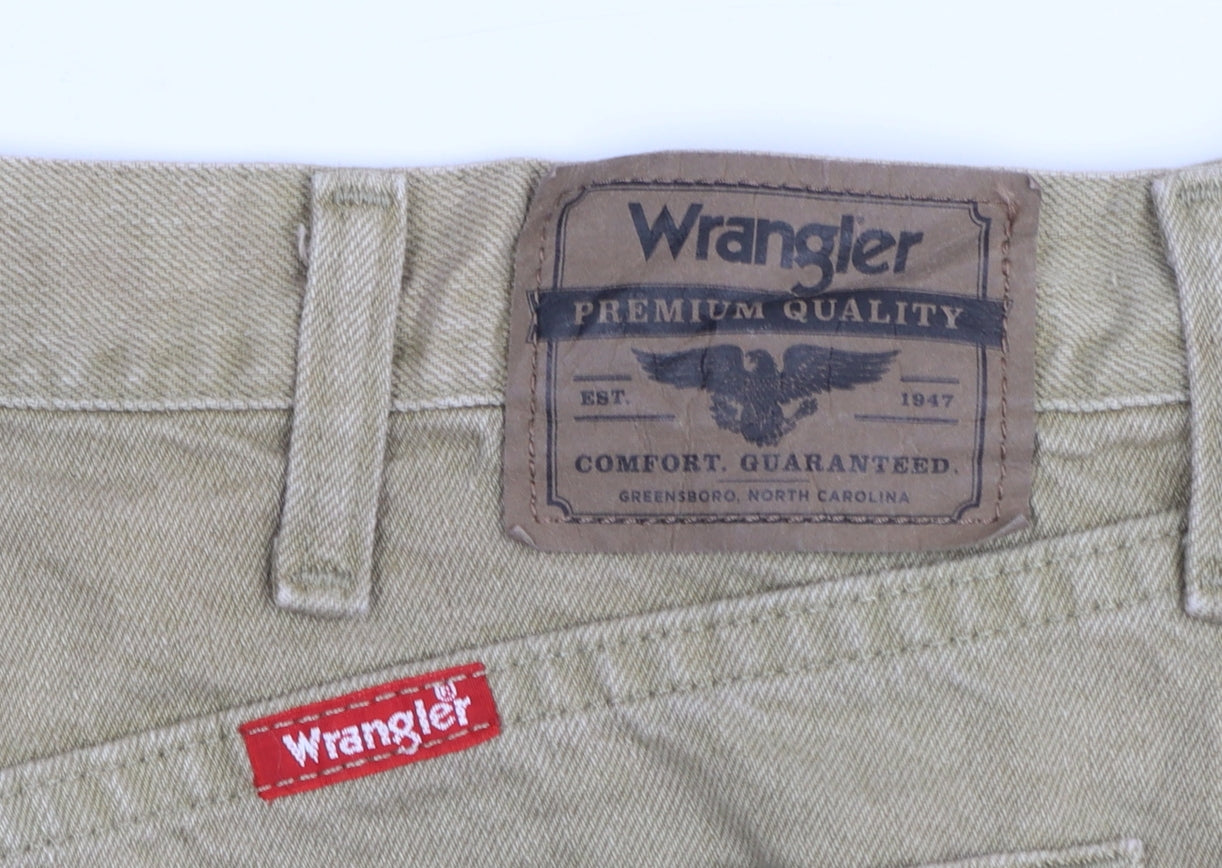Wrangler Men's Beige Chino Shorts Size 40 Relaxed Fit Denim Cotton