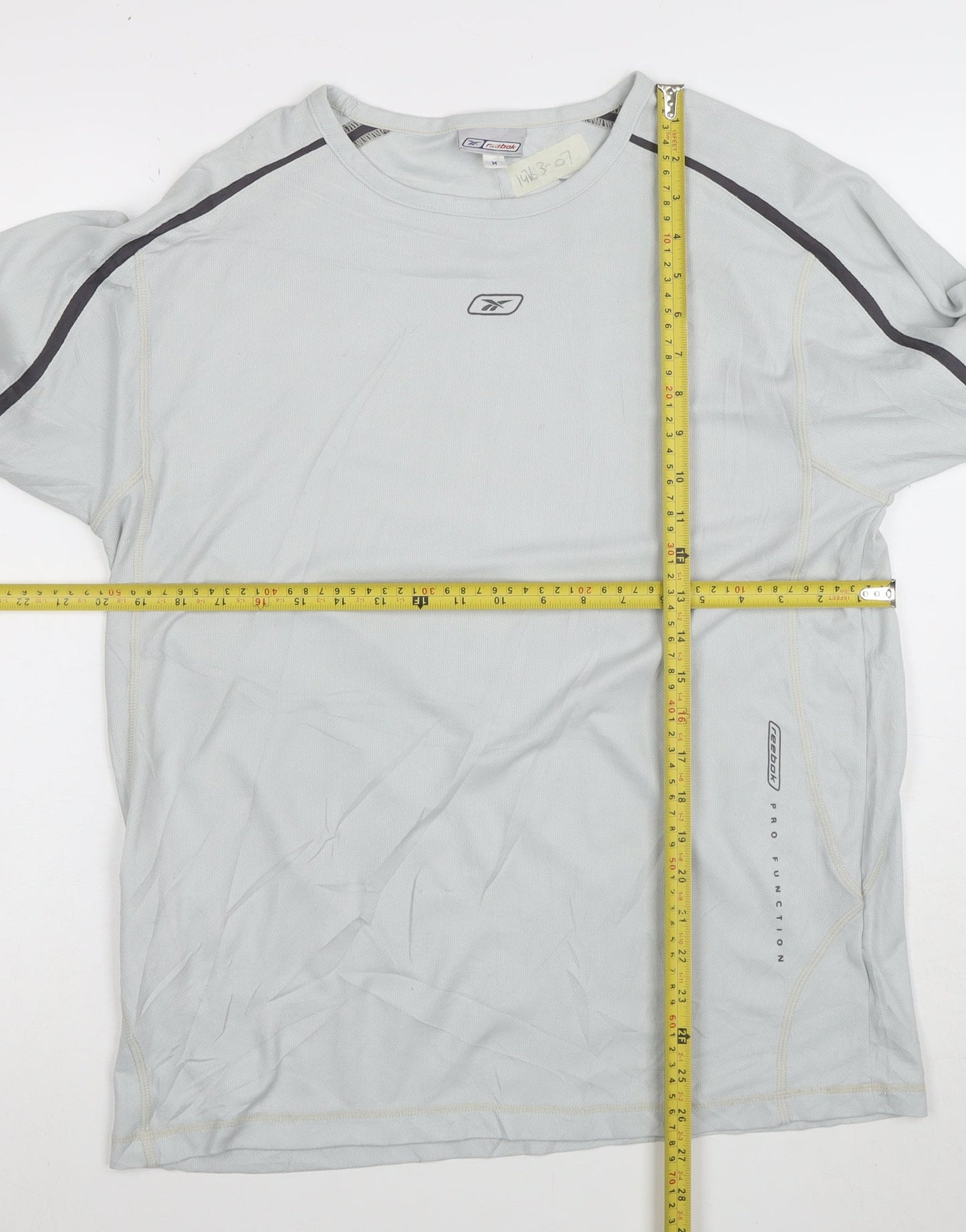 Reebok Men’s Grey Long Sleeve Athletic T-Shirt M Moisture Wicking
