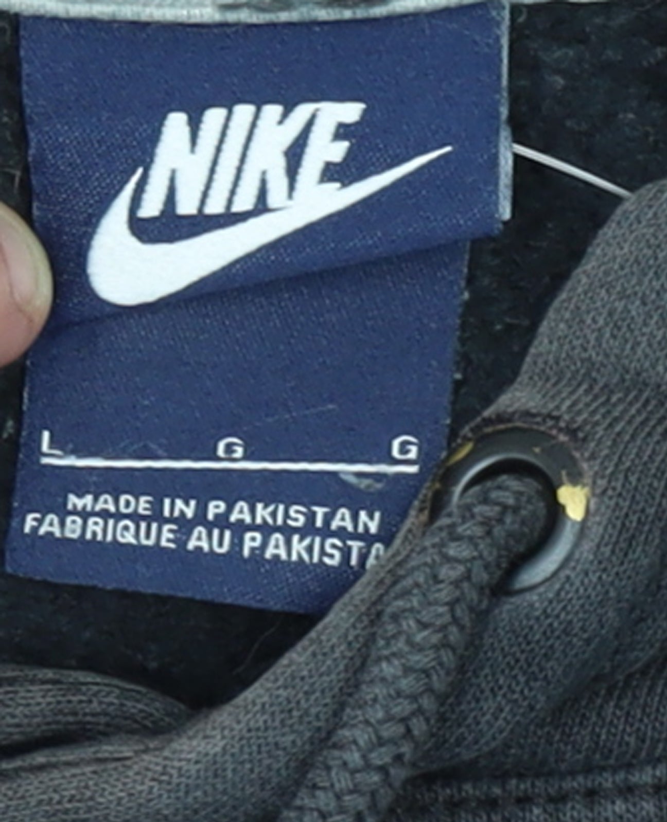 Nike Men's Black Pullover Hoodie L Regular Fit Fleece Sportswear