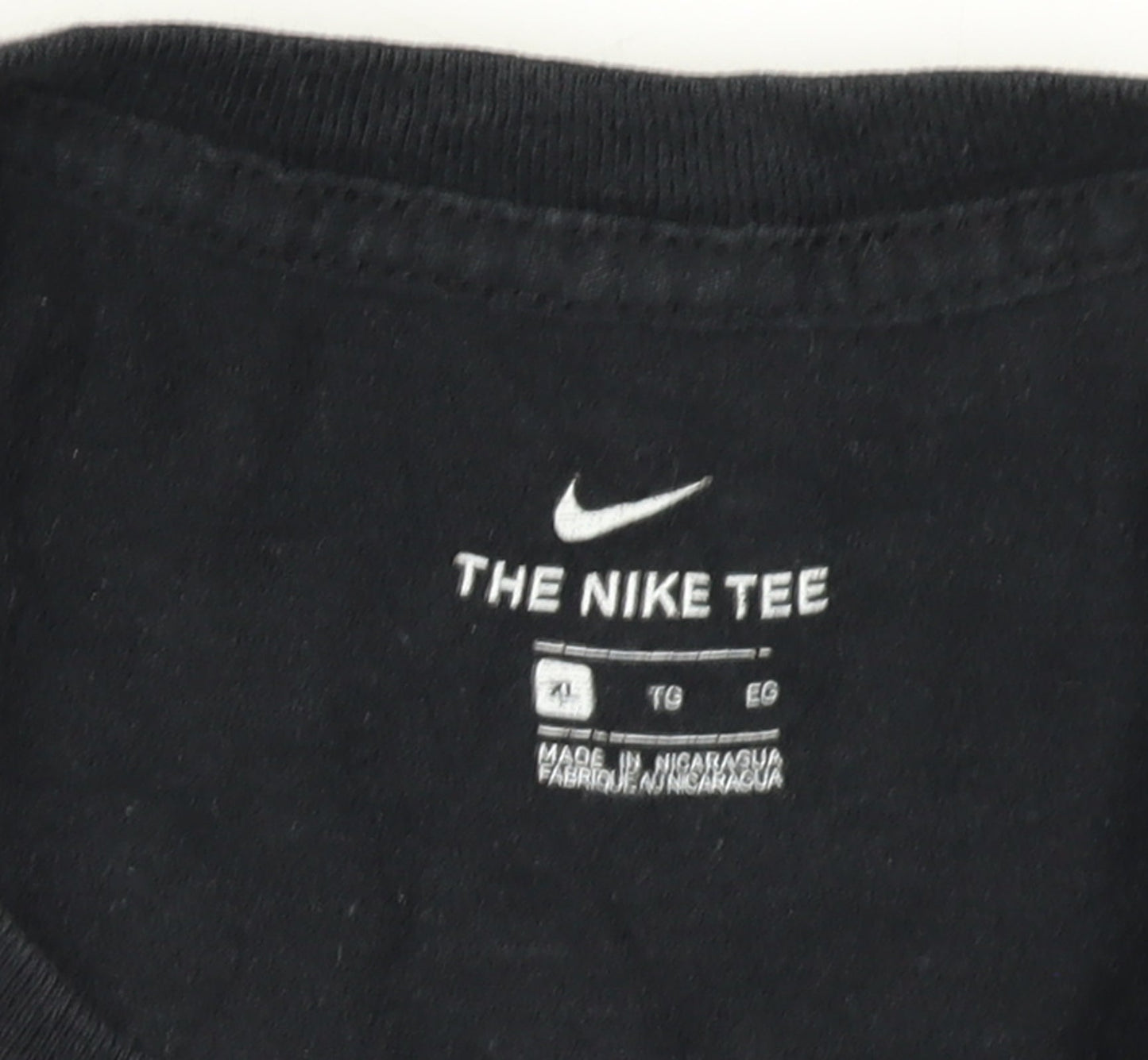 Nike Boys Black XL Graphic T-Shirt Crew Neck Short Sleeve Sports Tee