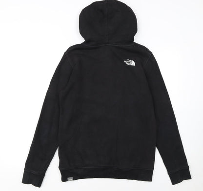 Close-up detail of The North Face boys’ black l pullover fleece hoodie graphic print