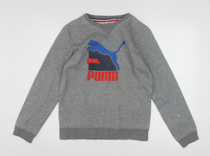 Additional front view of Puma boys’ grey 164 pullover crew neck sweatshirt with logo graphic